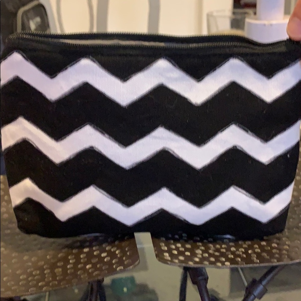 Thirty-One Chevron Cosmetic Bag